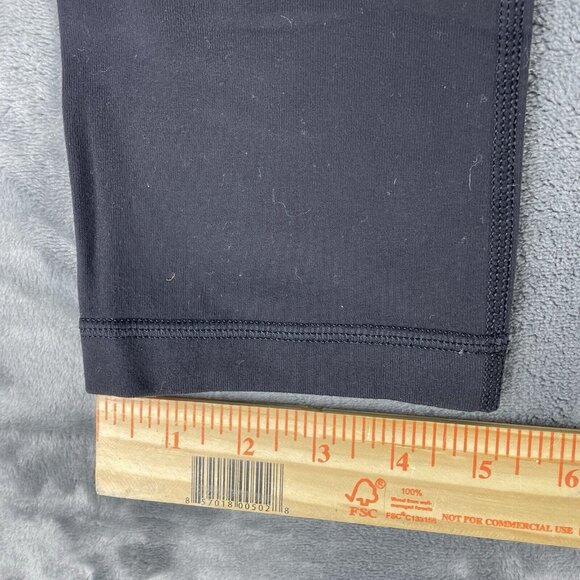 Lululemon Leggings Women’s Size 6 Capri Length Measures 26x19 Black - Picture 8 of 9